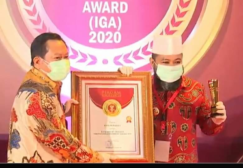 Usai Pilkada, Wali Kota Helmi Hasan Terima Penghargaan Kota Inovatif se-Indonesia