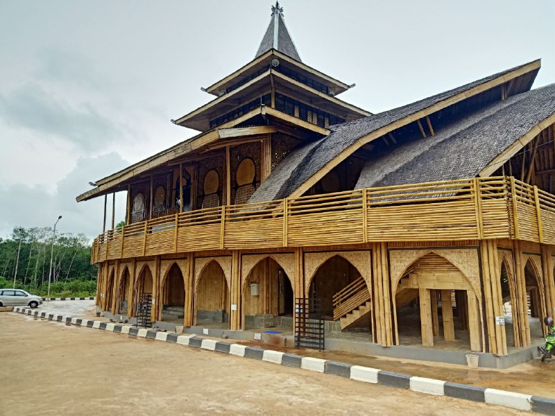 Uniknya Masjid Bambu Kiram Kabupaten Banjar