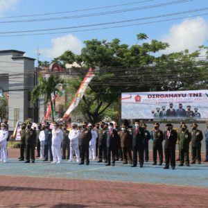 HUT ke-76 TNI, Danrem 101/Antasari Gelar Upacara Peringatan di Lanal Banjarmasin