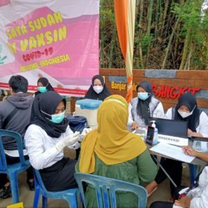 Puskesmas Camplong Buka Gerai Vaksin di Taman Kreasi KOTAKU Desa Banjar Talelah