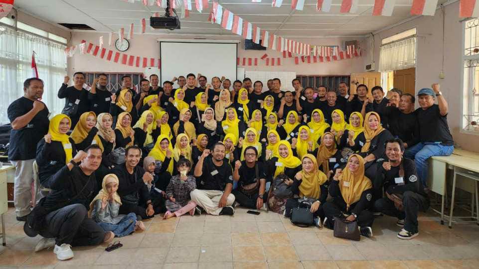 Pengurus Baru Ikatan Alumni SMPN 8 Padang Angkatan 93, Lanjutkan Program Green School dan Peduli Anak Panti Asuhan