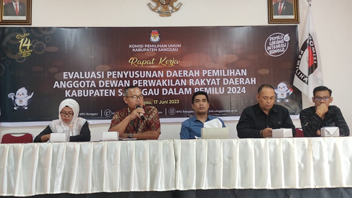 KPU Gelar Rapat Evaluasi Penyusunan Dapil dan Alokasi Kursi DPRD Sanggau 2024