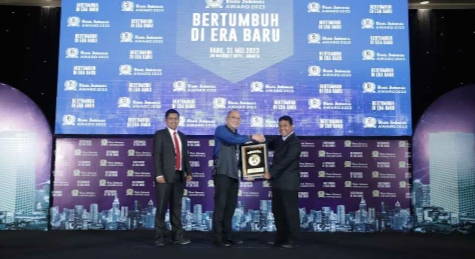 Bank Kalsel Raih Penghargaan Bisnis Indonesia Award 2023